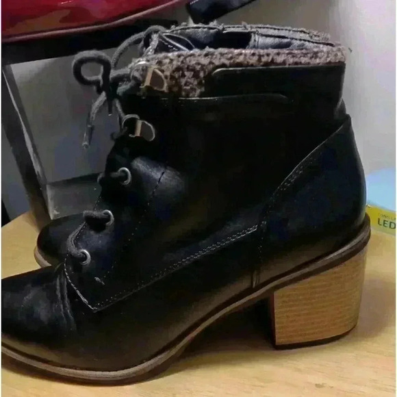 White Mountain (10M) Womens Ankle Black Tumbled Delroy‎ Booties - Picture 9 of 12